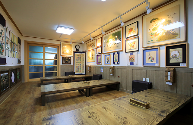 황가네자연산버섯요리전문점