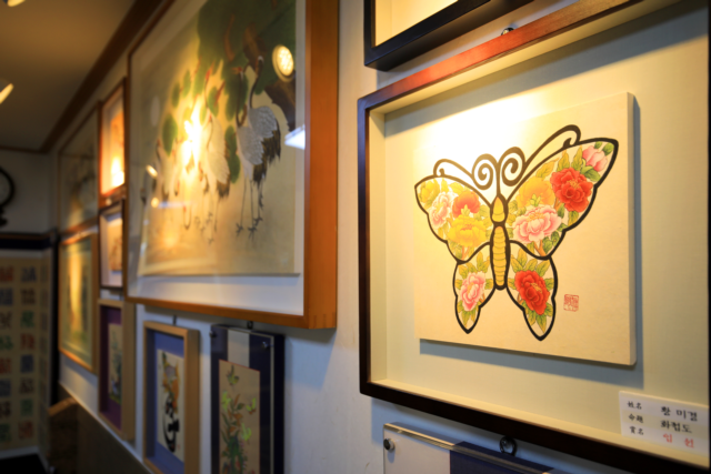 황가네자연산버섯요리전문점 