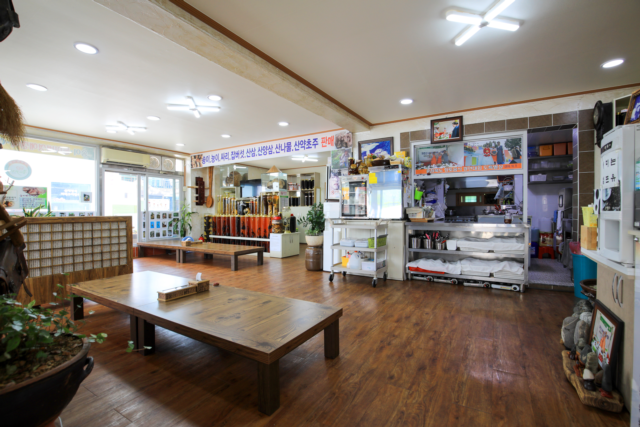 황가네자연산버섯요리전문점 